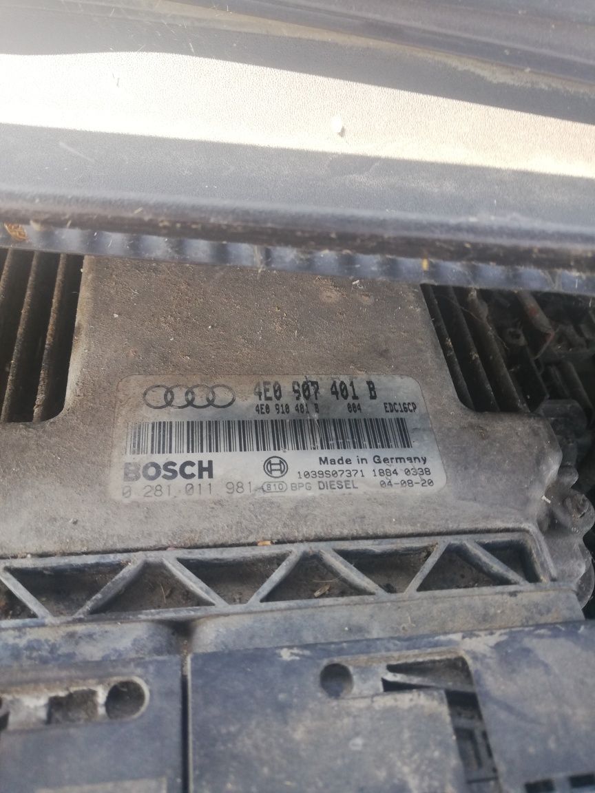 Calculator motor Audi A8 d3 3.0 tdi