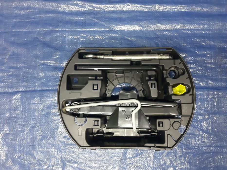 Cric peugeot 508   cric accesorii peugeot 508 207 307 308 partner 1007