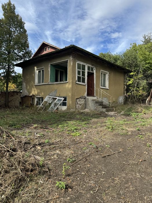УПИ в кв Радина чешма Перник