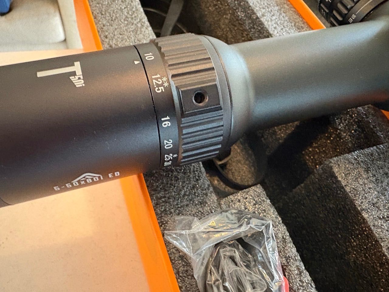 Продавам оптика T50i 5-50x56