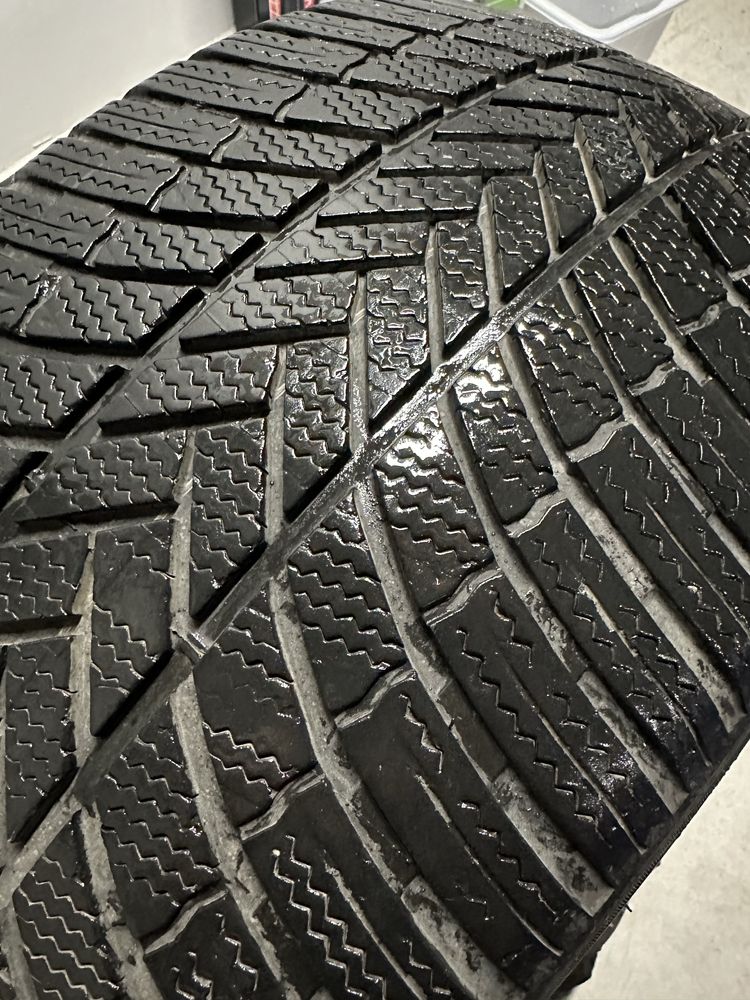 Зимни гуми Bridgestone Blizzak LM005