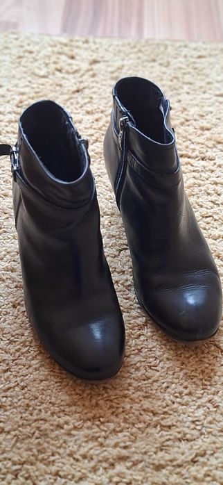 Botine marca Tamamaris, marimea 39