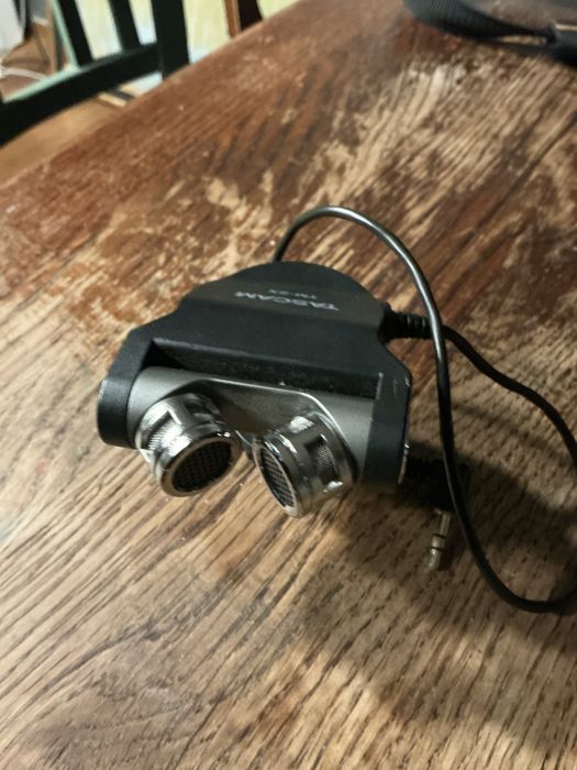 Tascam TM  - 2 x - microfon stereo pentru camera mirrorless sau dslr