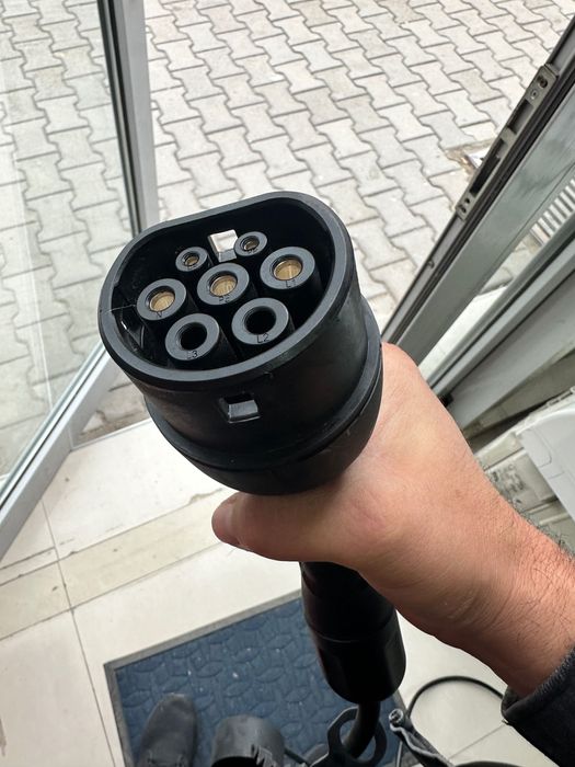 Монофазна домашна зарядна станция за ел автомобили 16А