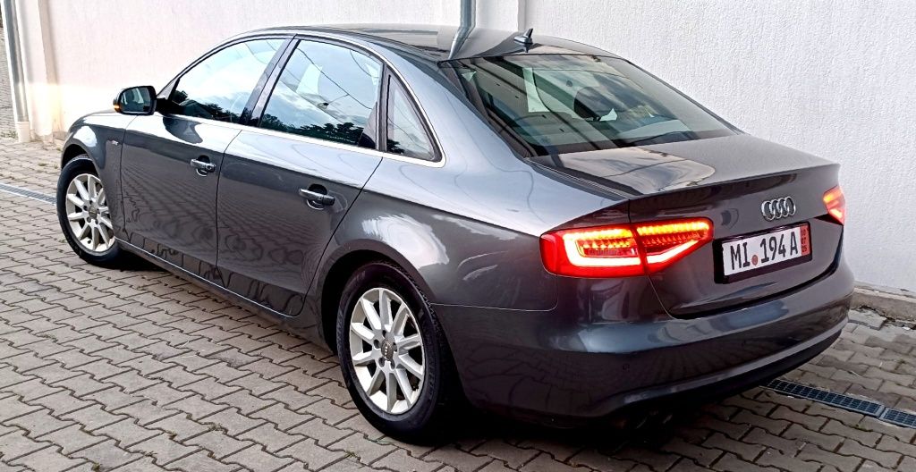Audi A4 S Line Quatro 2013 Facelift 2.0Tdi 177cp 6+1Trepte Impecabilă