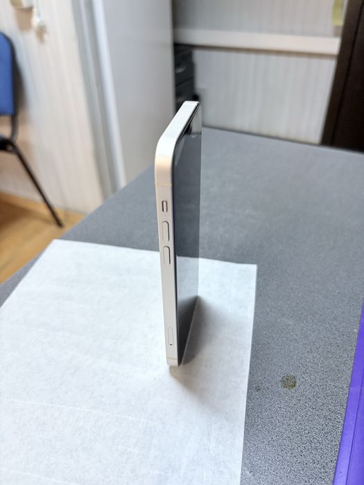 Vand Iphone 12.