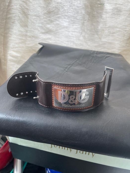 Bratara din piele D&G purtata in stare buna,model deosebit,originala