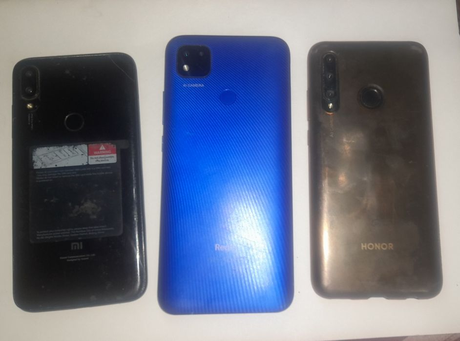 Телефоны на запчасти