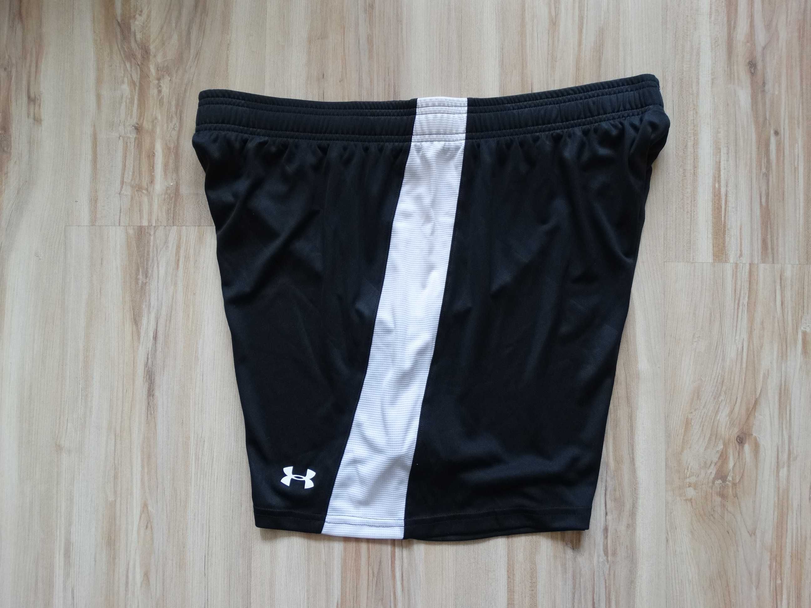 Нови Under Armour Heat Gear Golazo женски  къси панталони шорти L