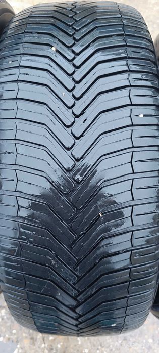 235/55/17  MICHELIN CrossClimate 2