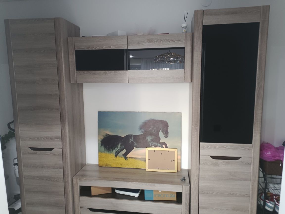 Продам Горку в гостиную