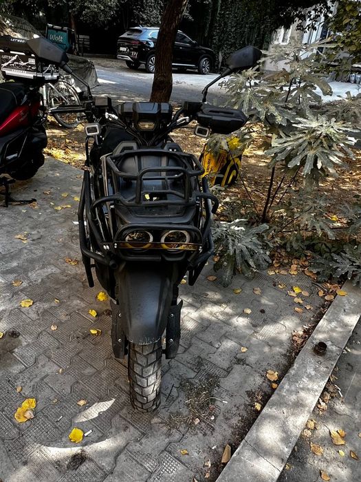 Motorli skuter tank pro max