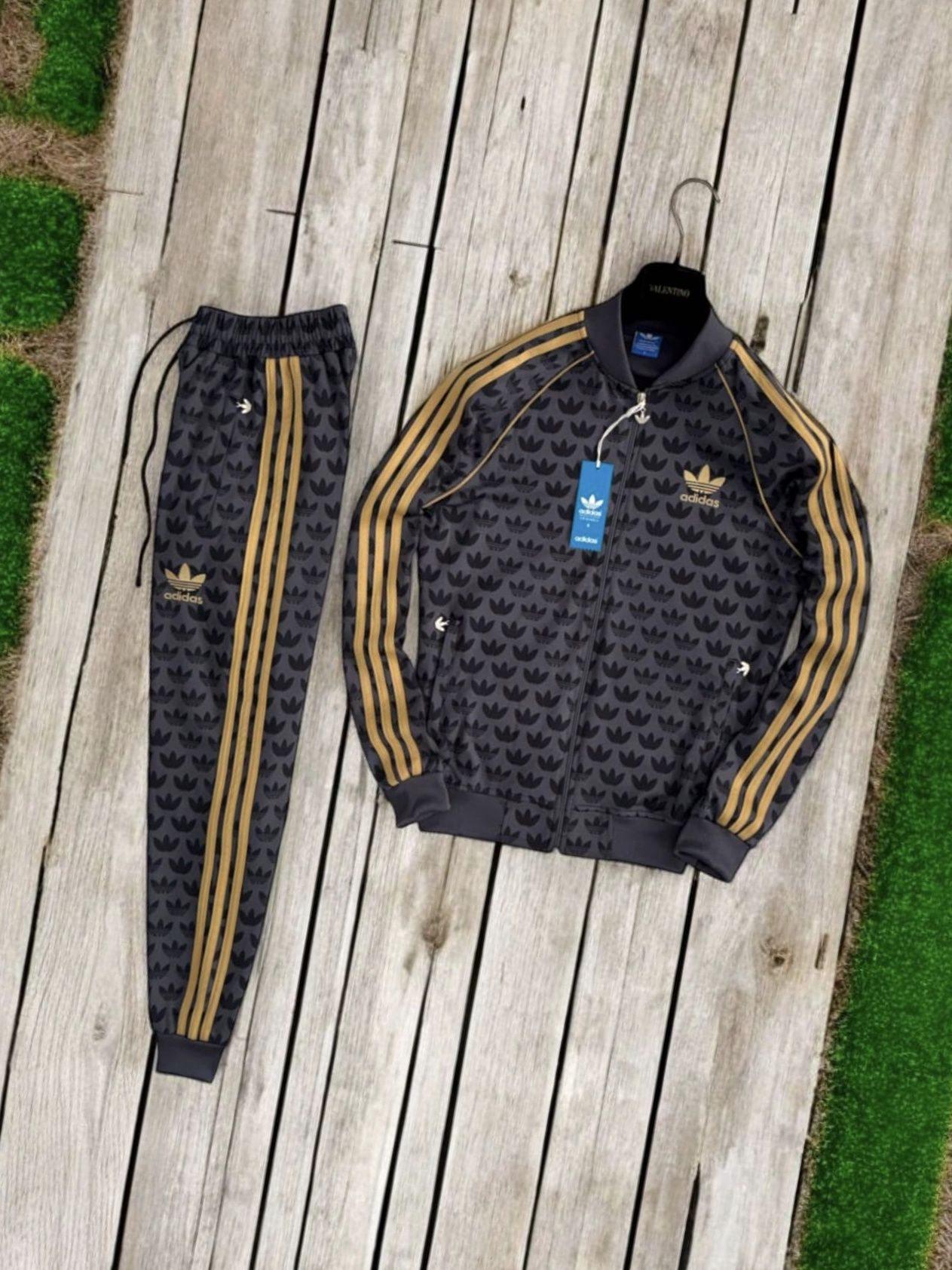 Trening Barbati Sigla Cusuta Adidas