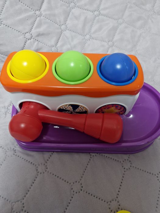 Лот играчки за бебе