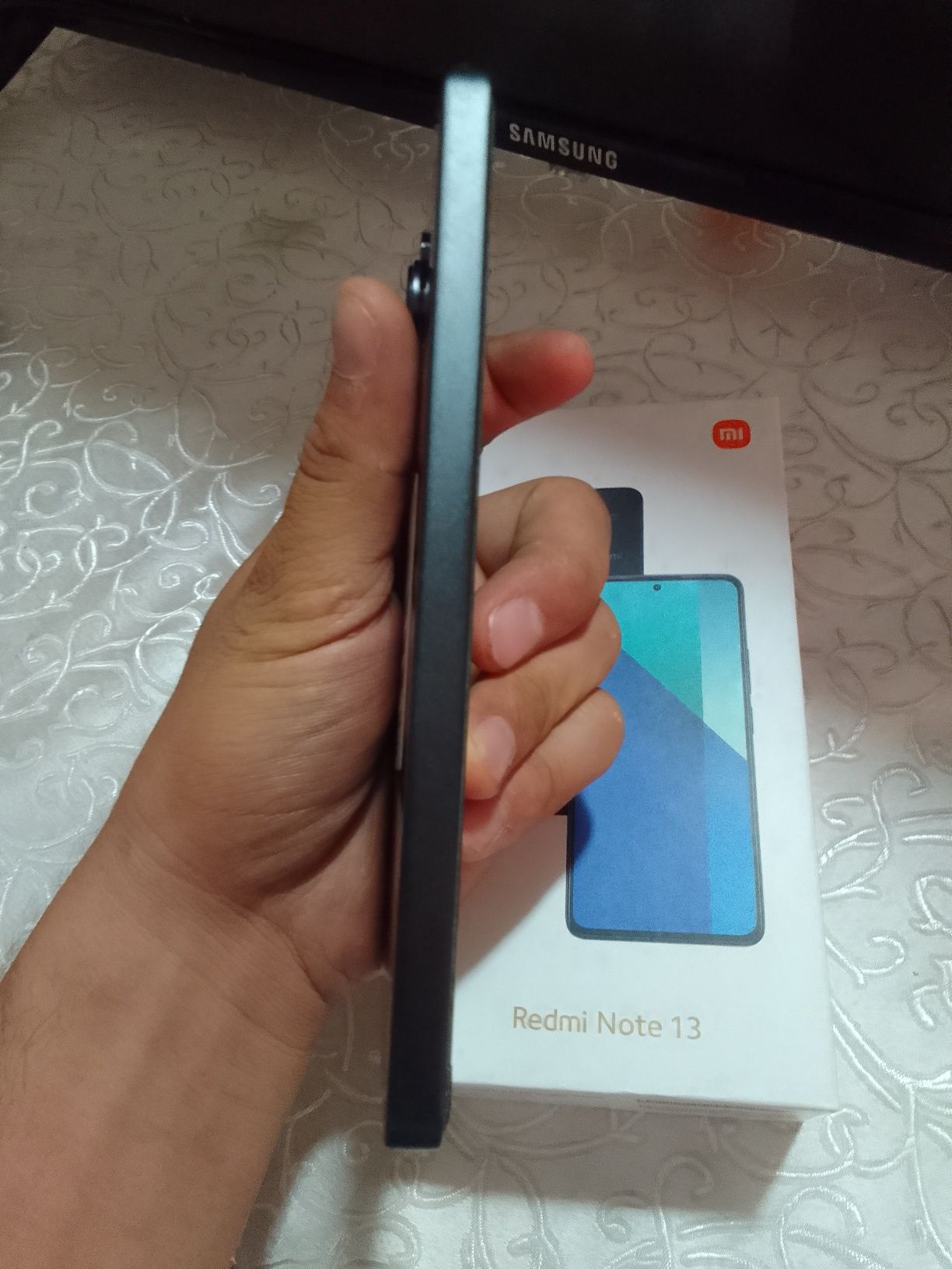 Redmi not 13 Midnight Black
