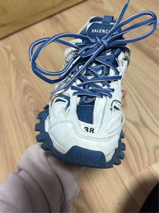 Balenciaga trakc white and blue