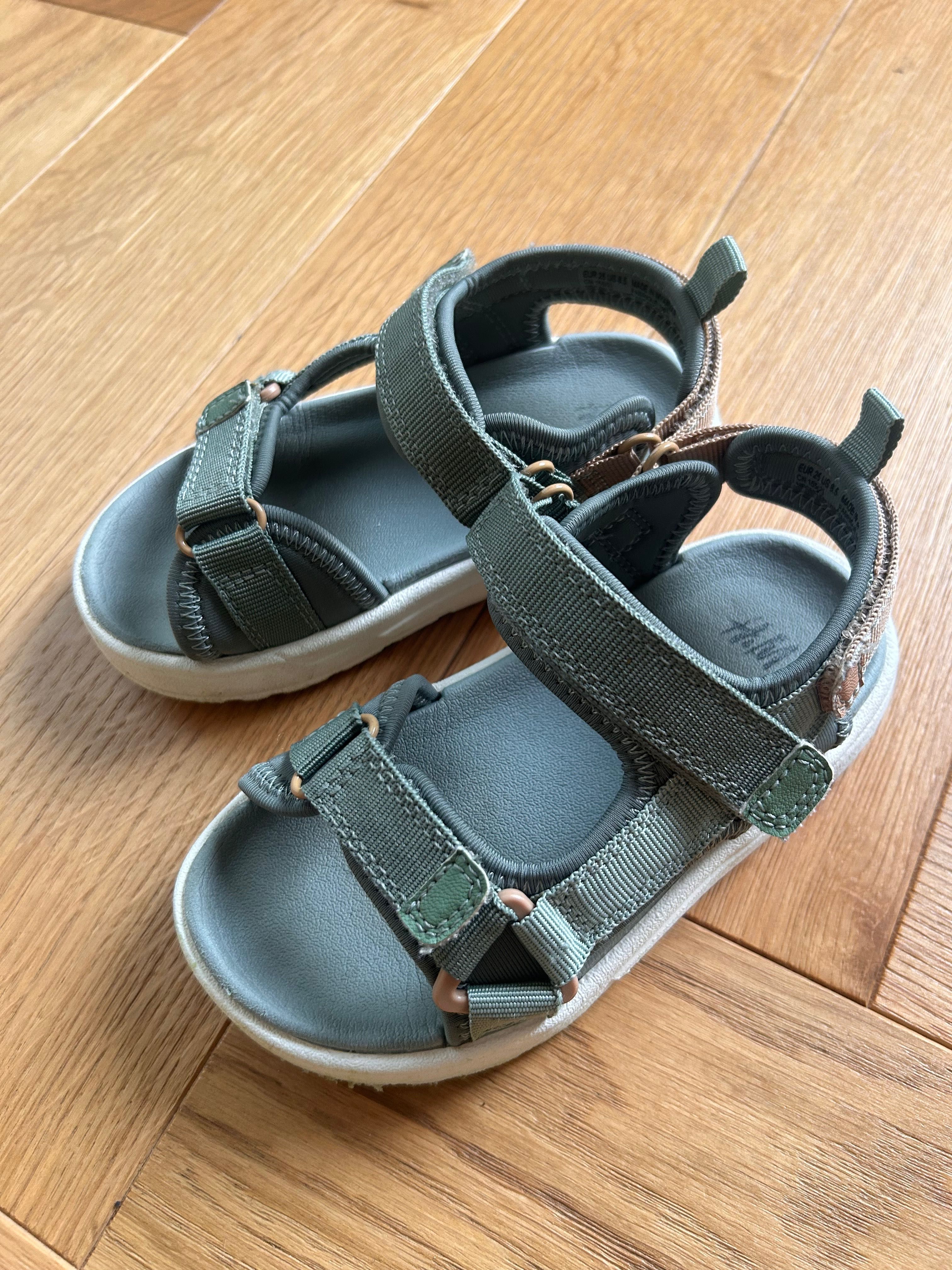 Vând sandale H&M copii