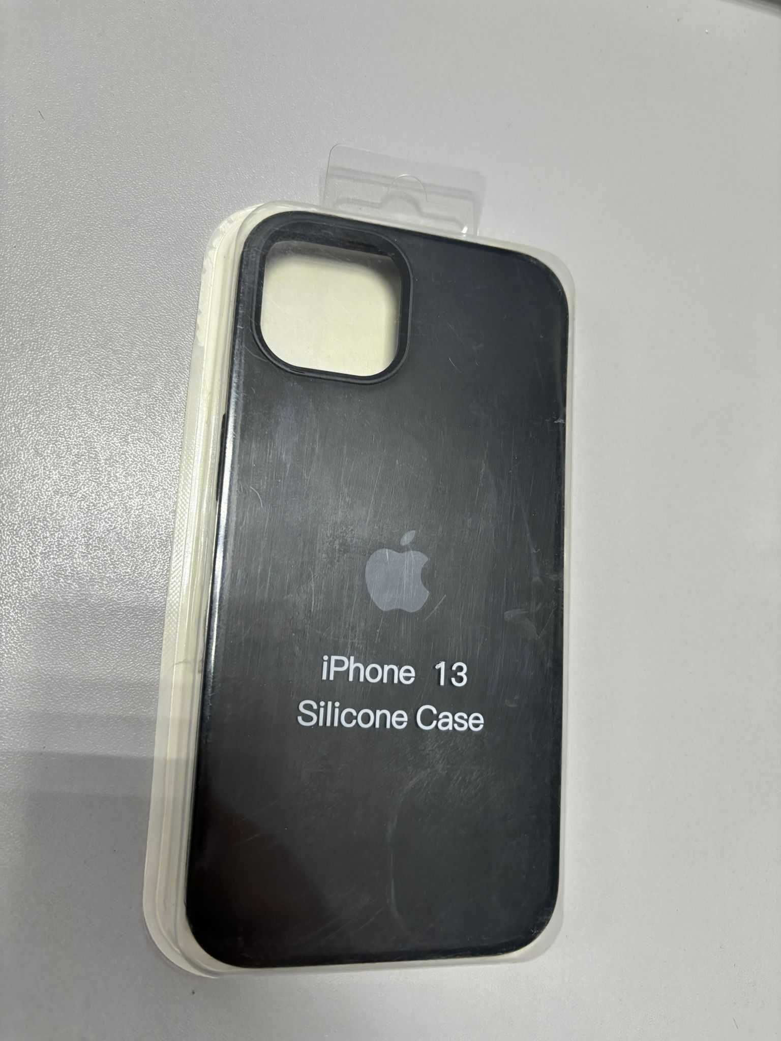 Husa Iphone 13, aproape noua