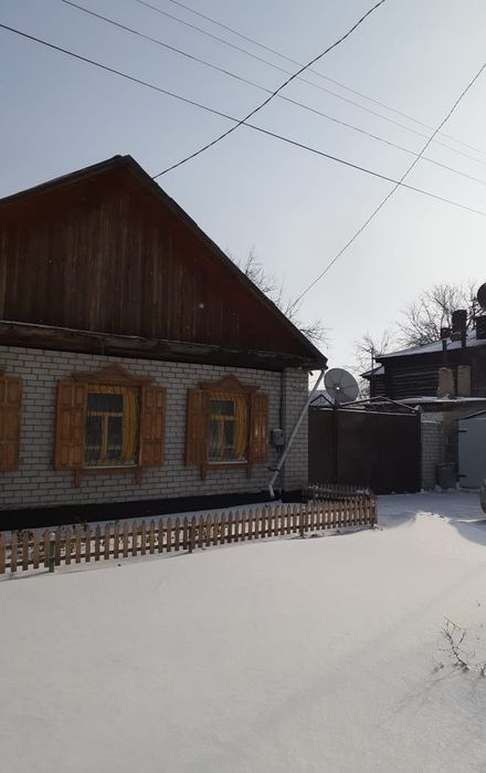 Продается 4х комнатный ДОМ в ЦЕНТРЕ за ЦУМом со всеми удобствами
