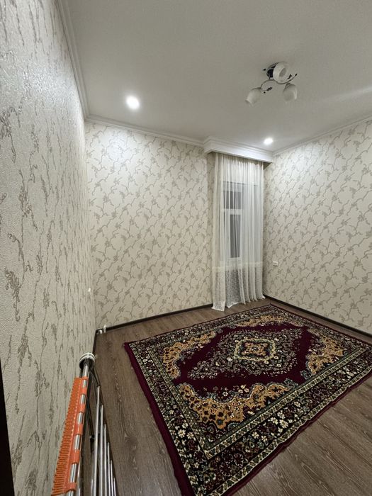 Сдам свою 4х комнатную квартиру на долгий срок