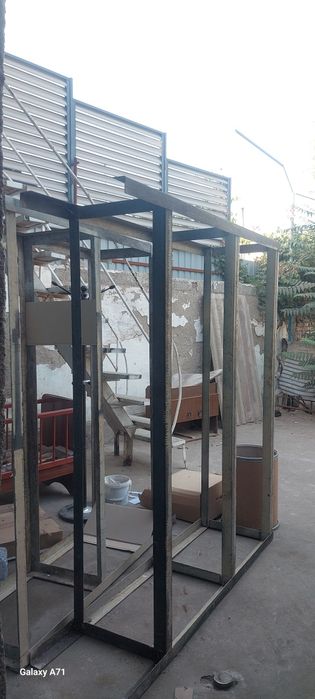 Прилавка металлические