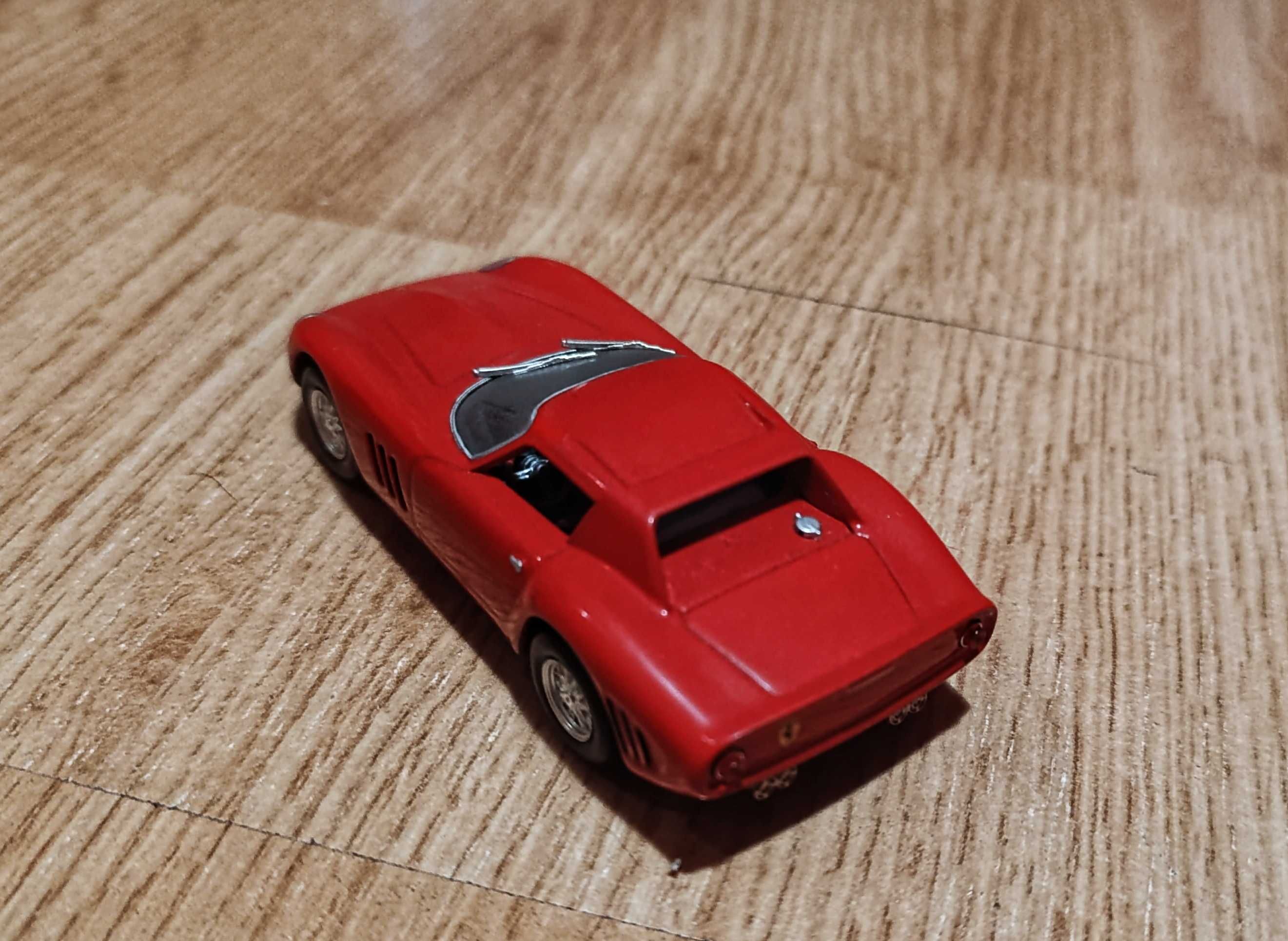 Macheta ferrari 250 gto 1964 1/43