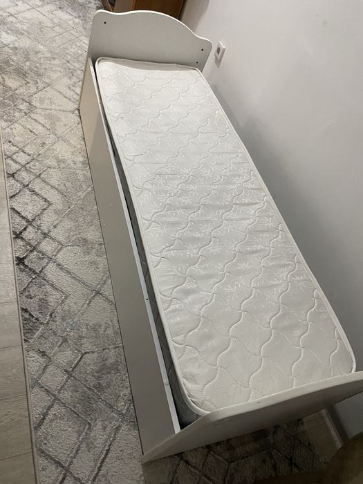 Продам детскую кровать
