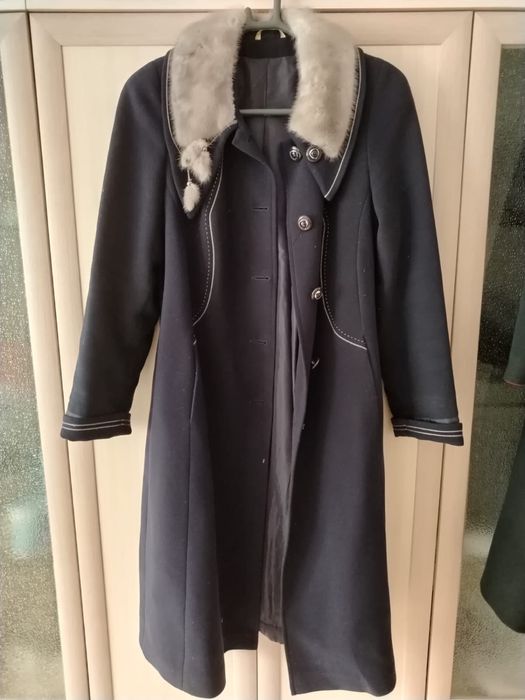 Продам зимнее женское пальто
