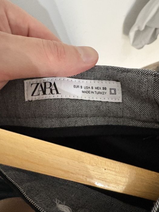 Pantaloni eleganti Zara