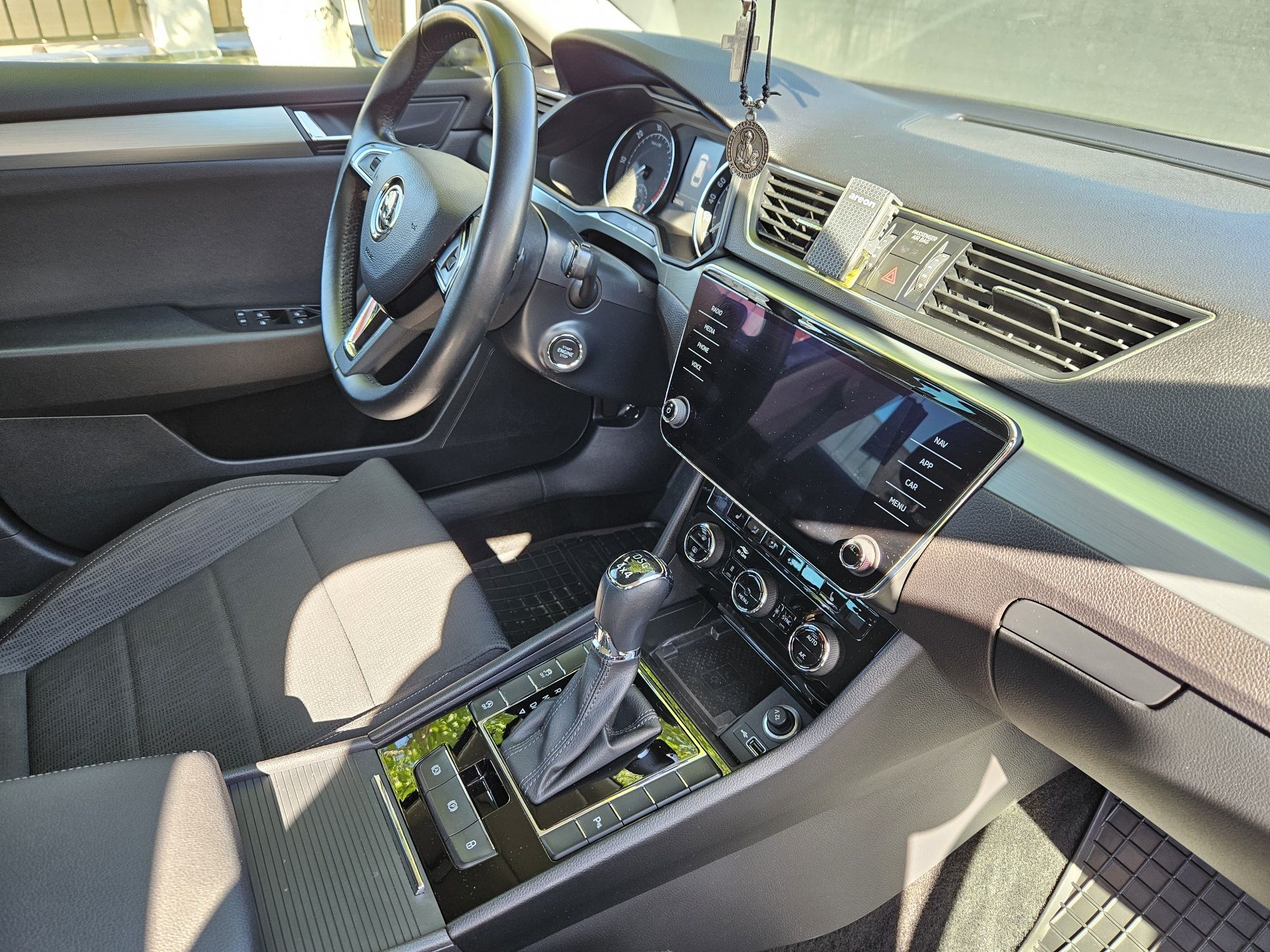 Skoda Superb 2019 4x4 DSG7 ,ACC,Canton,Webasto,Keyless