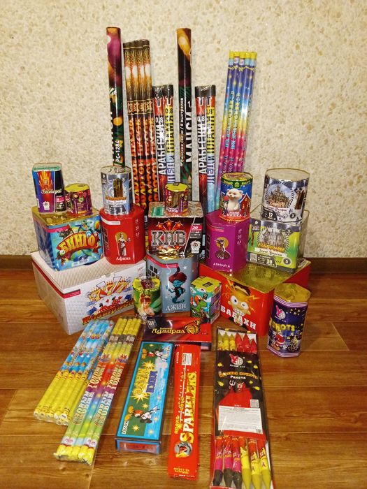 Салюты, фейерверки