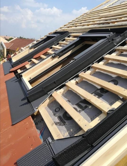 Montaj  profesionist ferestre Velux, Roto, Fakro, Optilight, etc.