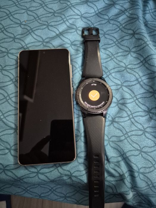 Vând samsung s21 + samsung smartwatch  gear 3