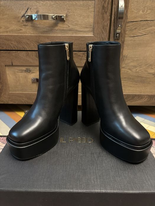 Ghete piele IL Passo