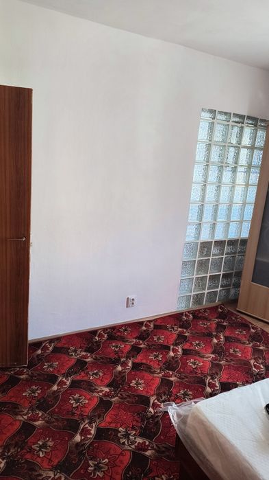 Închiriez garsoniera, Oradea, Rogerius.