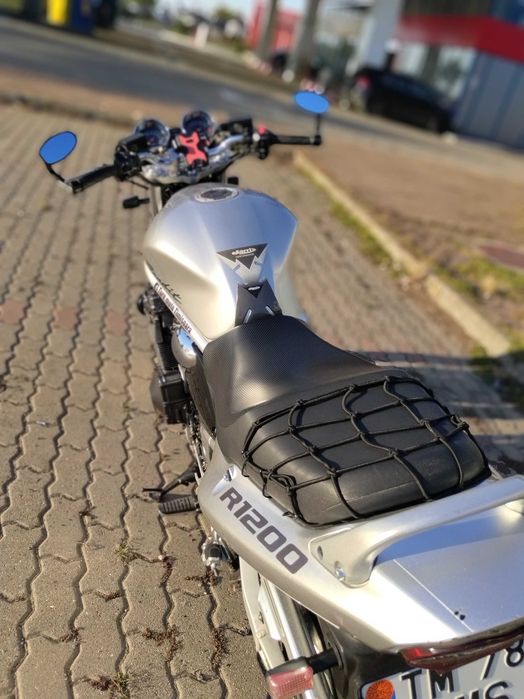 Motocicleta suzuki bandit 1200