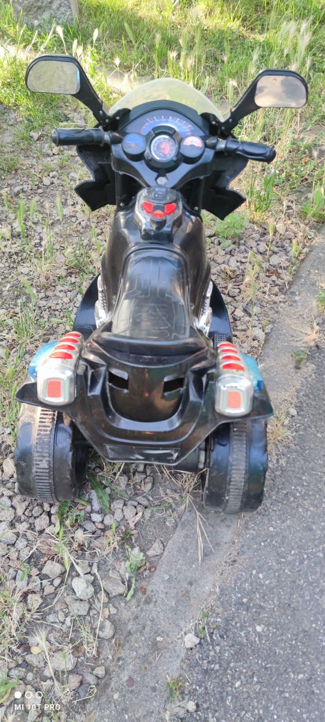 Motoreta electrica copii