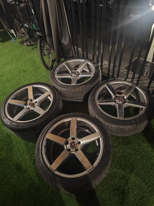 Диски R19 на летней резине разноширокие