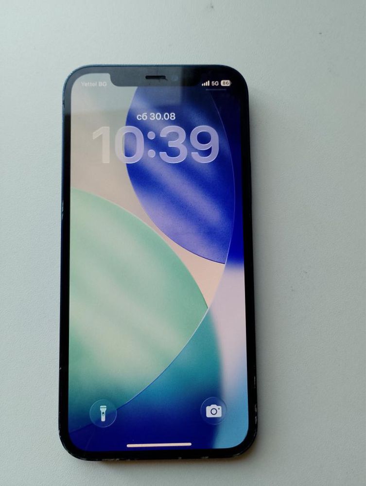 Продавам iPhone 12 128GB
