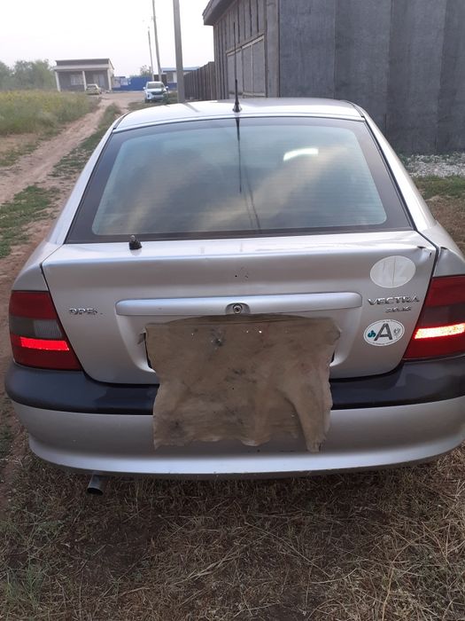 Продам опель вектра б 2.0 16v