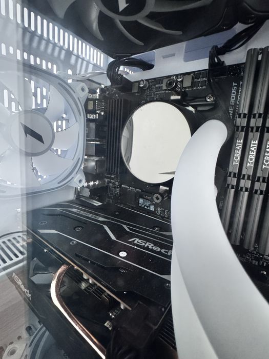 PC Gaming Ready – RX 6600 ASRock + Ryzen 7 + 64GB RAM