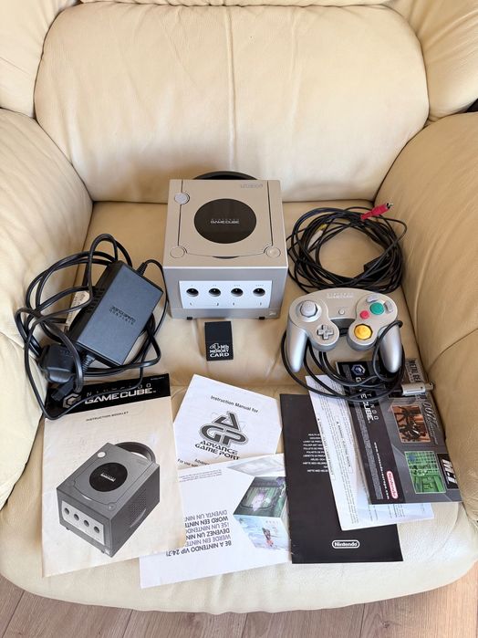Nintendo Gamecube Silver Edition