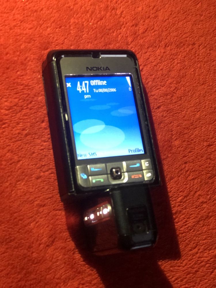 Vand Nokia 3250 foarte bine intretinut