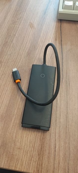 USB hub с Power Delivery