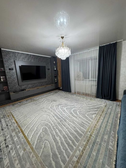 Продается 2 ком квартира в 5 мкр