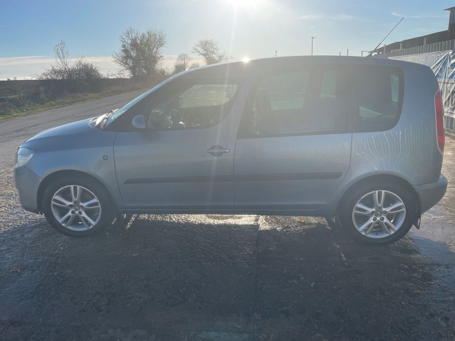 Skoda Roomster 1.6i, 105 кс., автоматик, панорама, парктроник