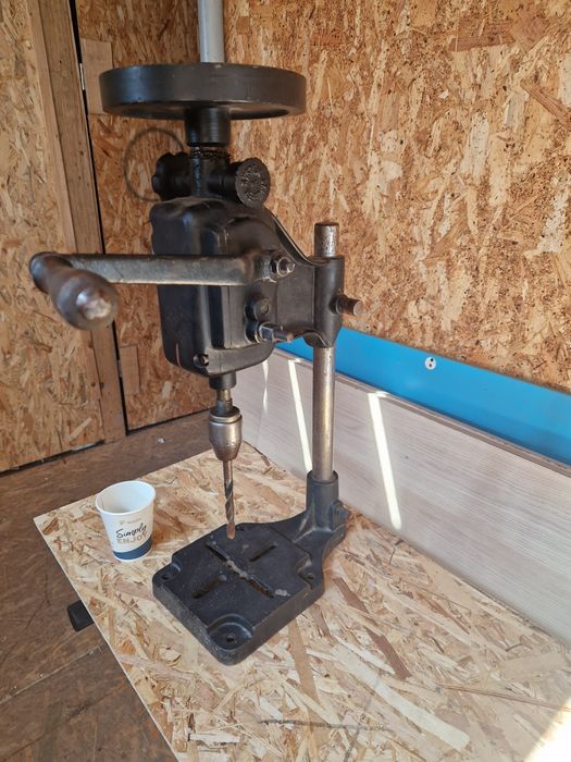 Burghiu mecanic/ manual vechi Piesa rara