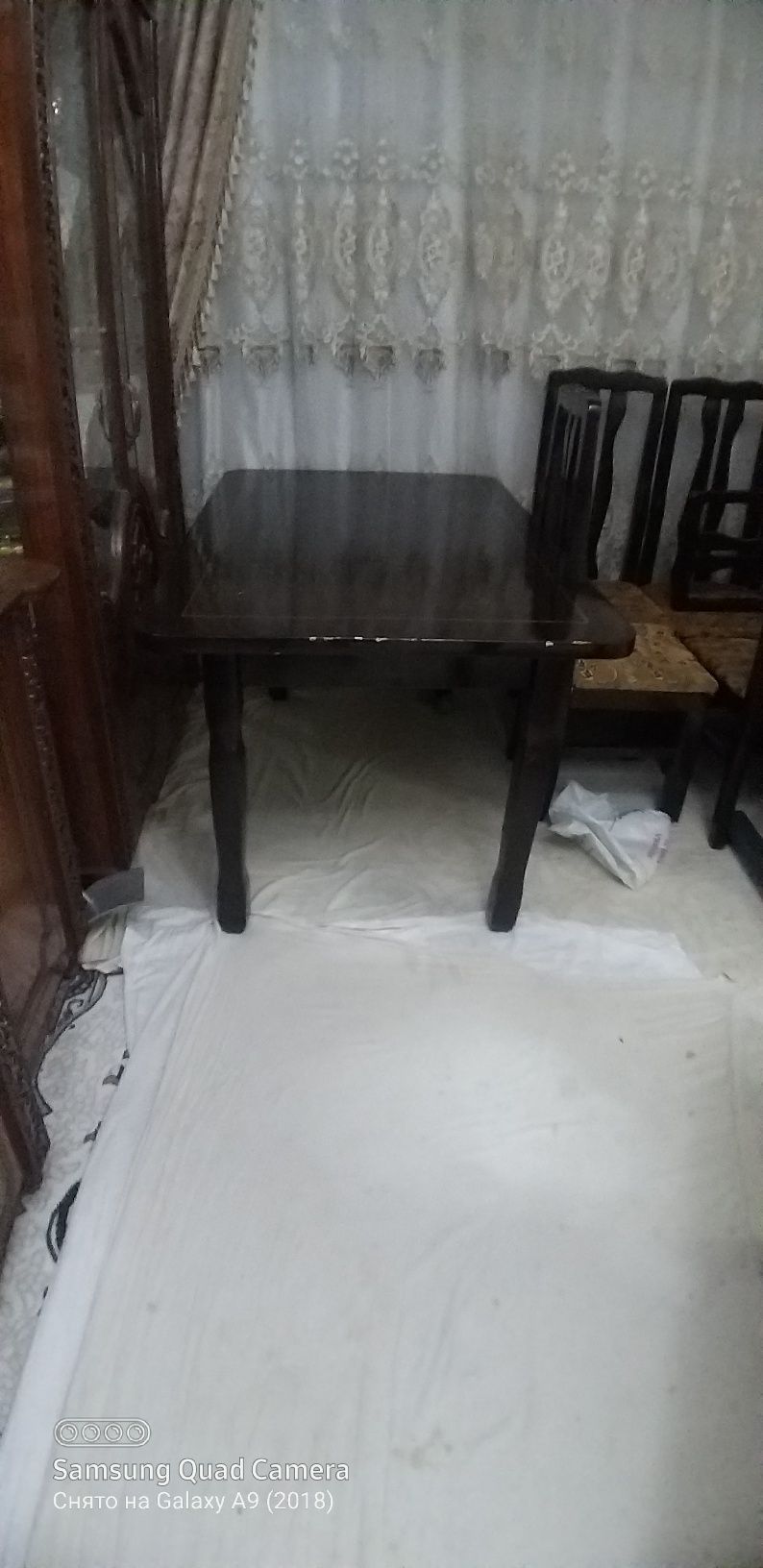 2ta stol va 12ta stul chinor daraxtidan qilingan