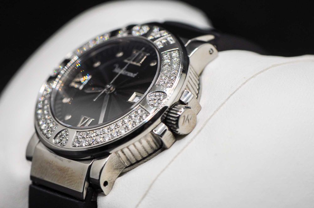 Швейцарски дамски часовник с 94 диаманта - Paul Picot  - Méditerranée