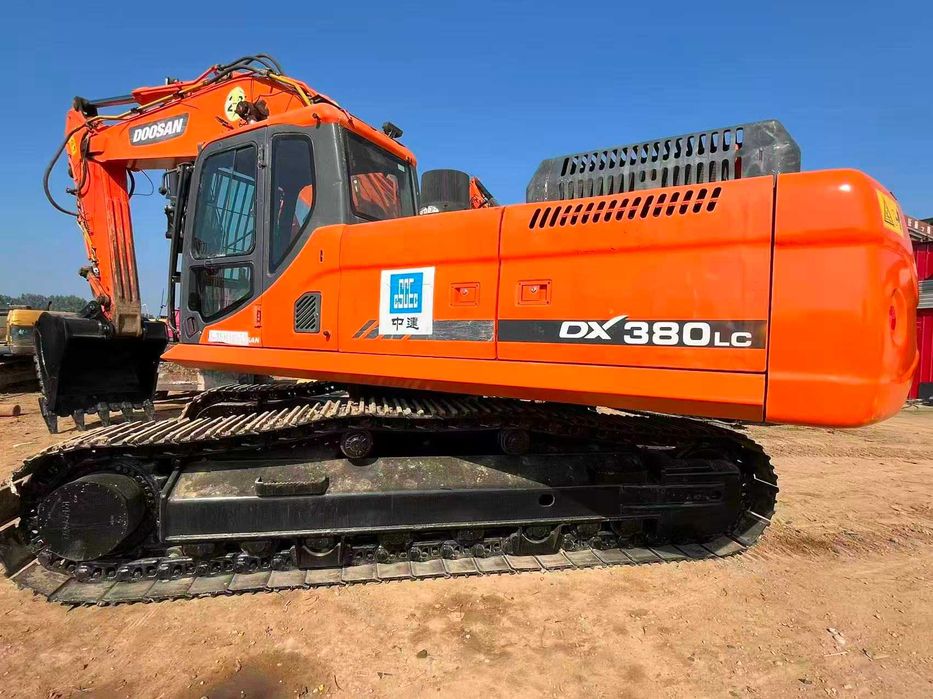 DOOSAN DX380LC 1.9м³ экскаватор Б/у,отличное состояние, готов к работе